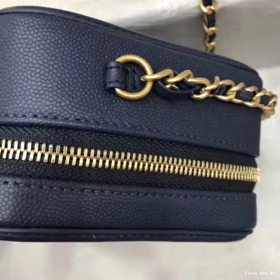 First Bag Ru CHANEL CASE VANITY 0521